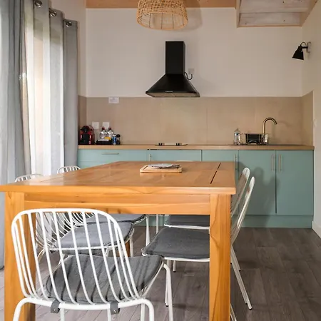 Les De Ripaille Hébergement de vacances *
